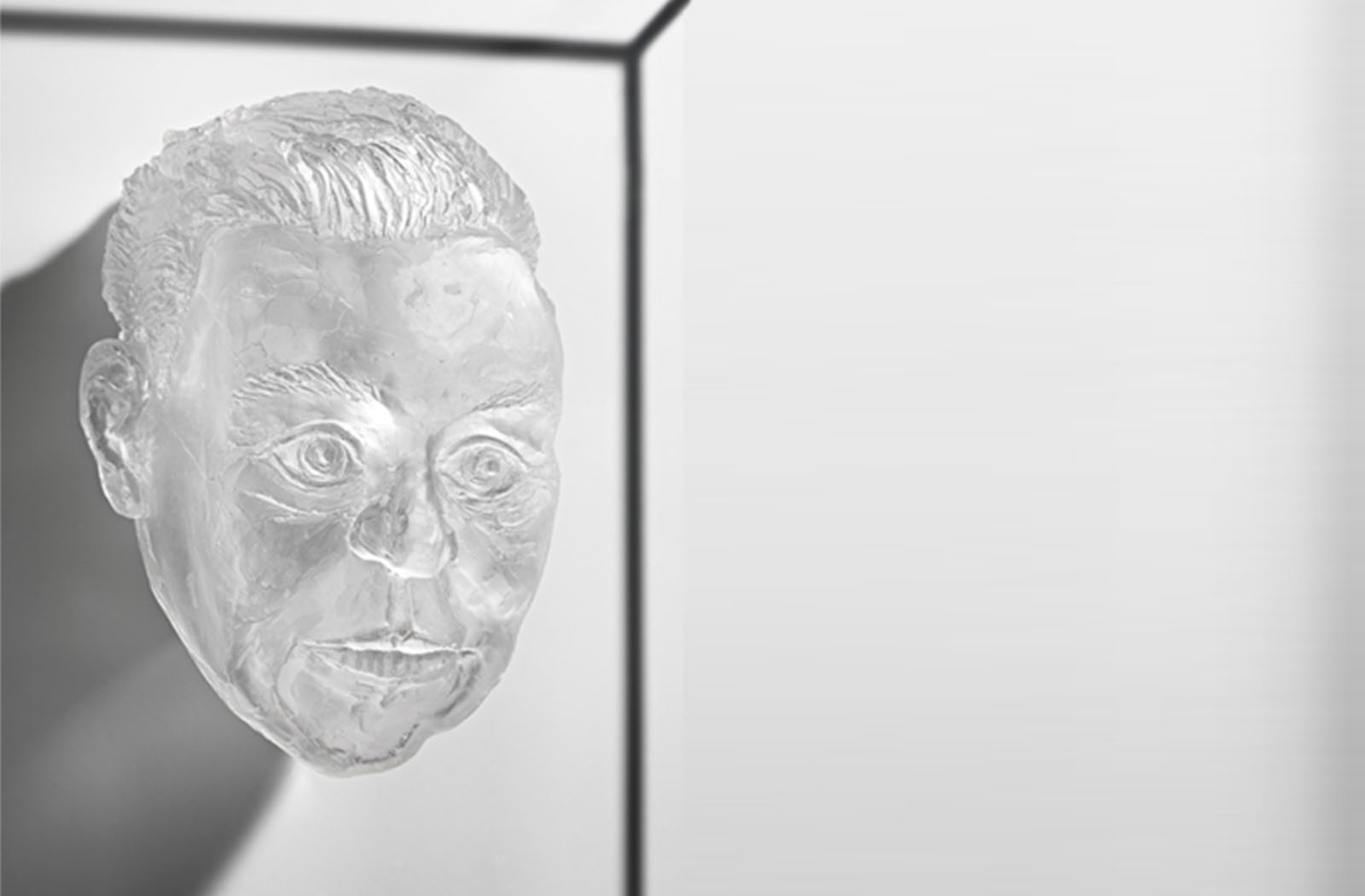 Ede Horton glass scuplture portrait