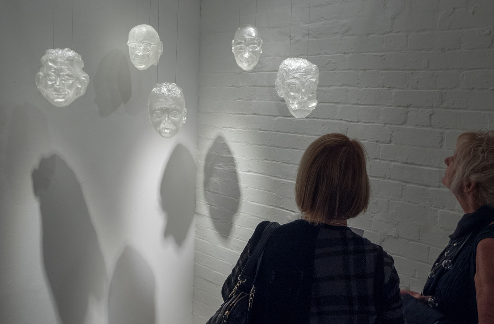 Ede Horton glass scuplture portrait