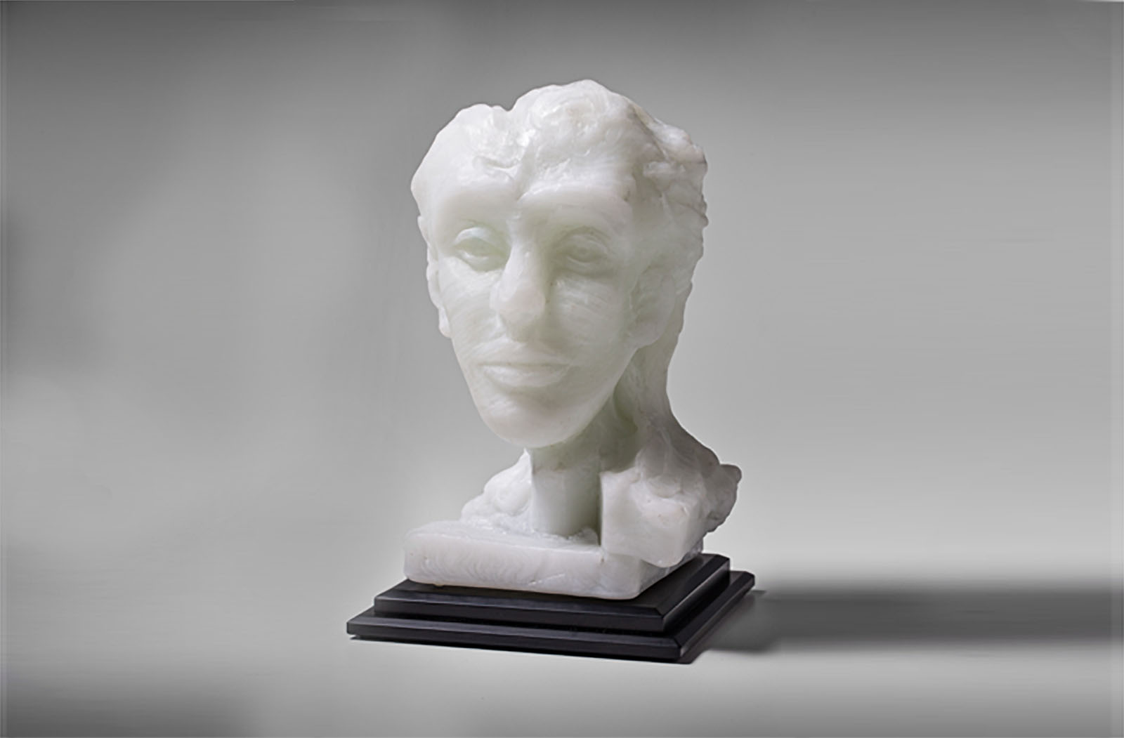 Ede Horton glass scuplture portrait 8