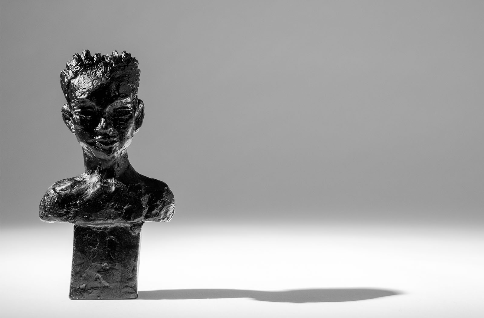 Ede Horton miniture glass scuplture portrait