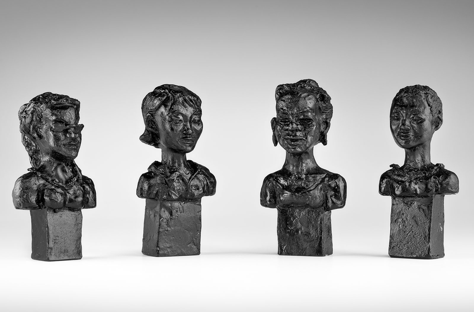 Ede Horton miniture glass scuplture portrait